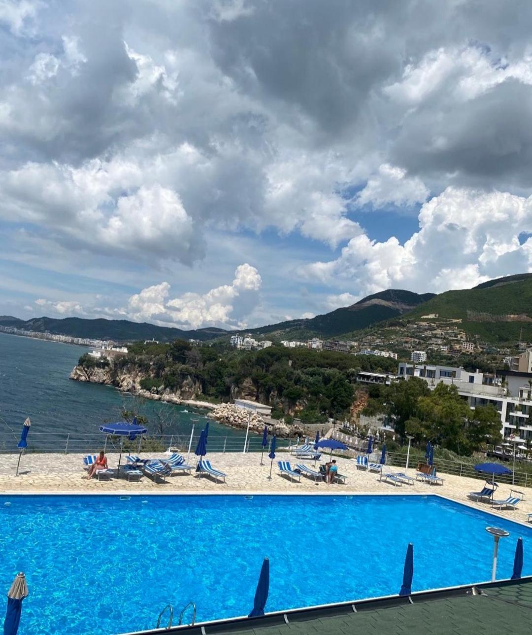 Artemis House * Vlore