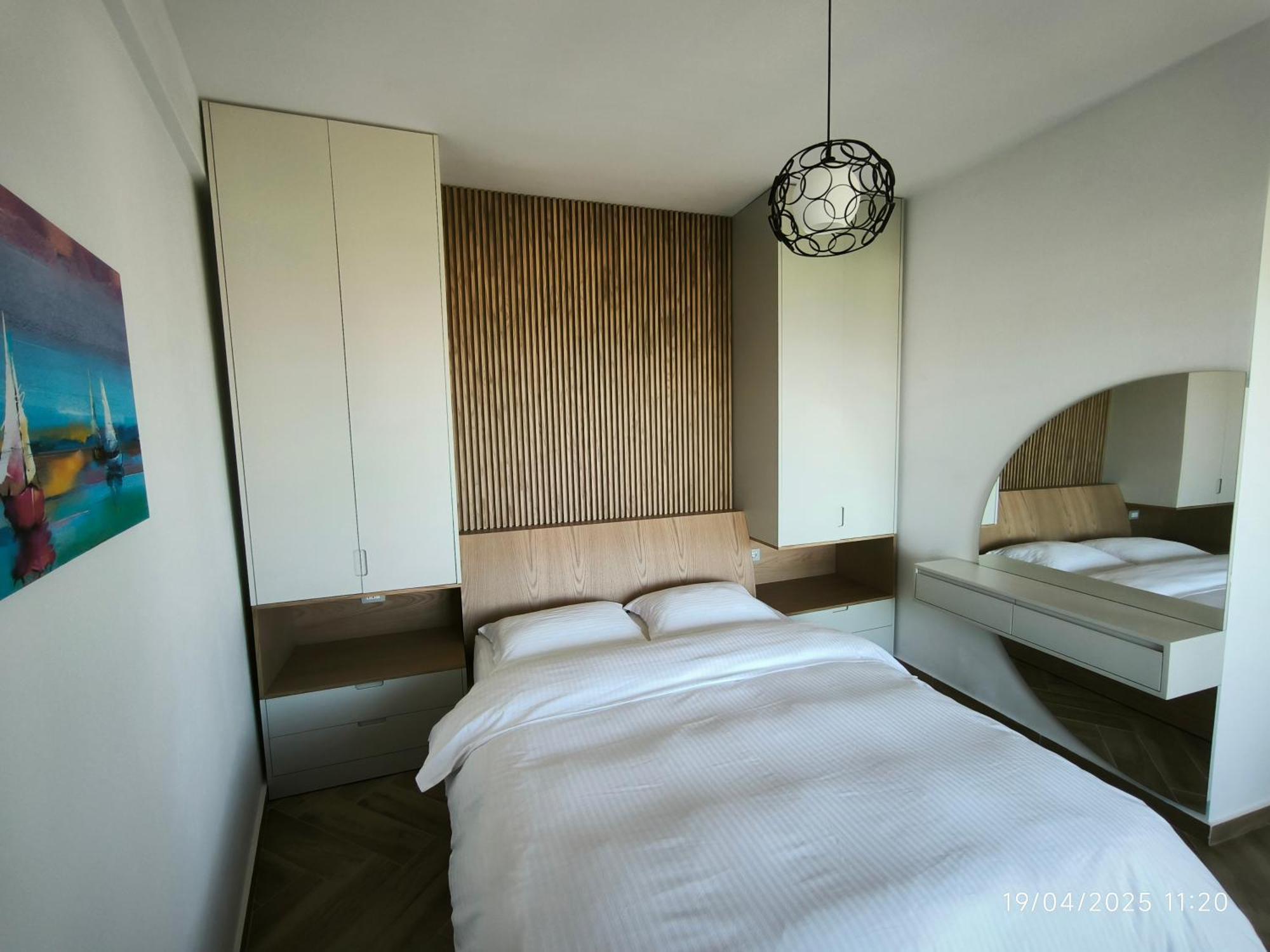 Artemis House * Vlore