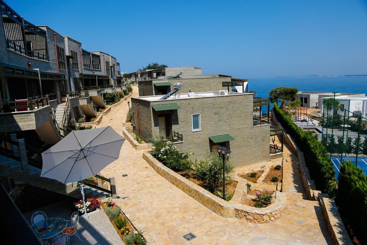 Artemis House * Vlore